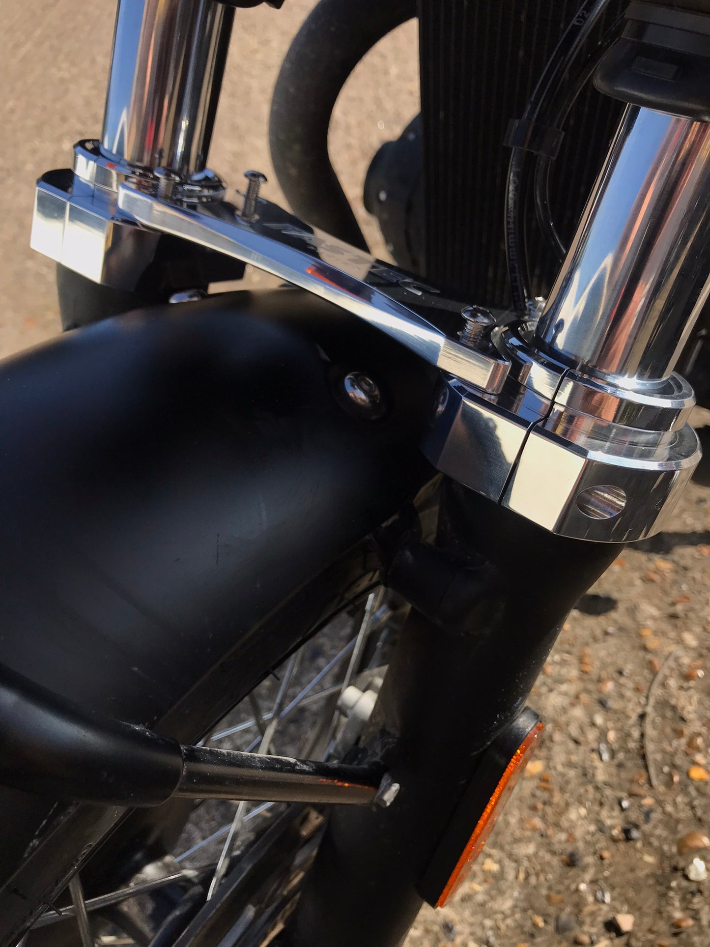 Triumph T100 Fork Brace