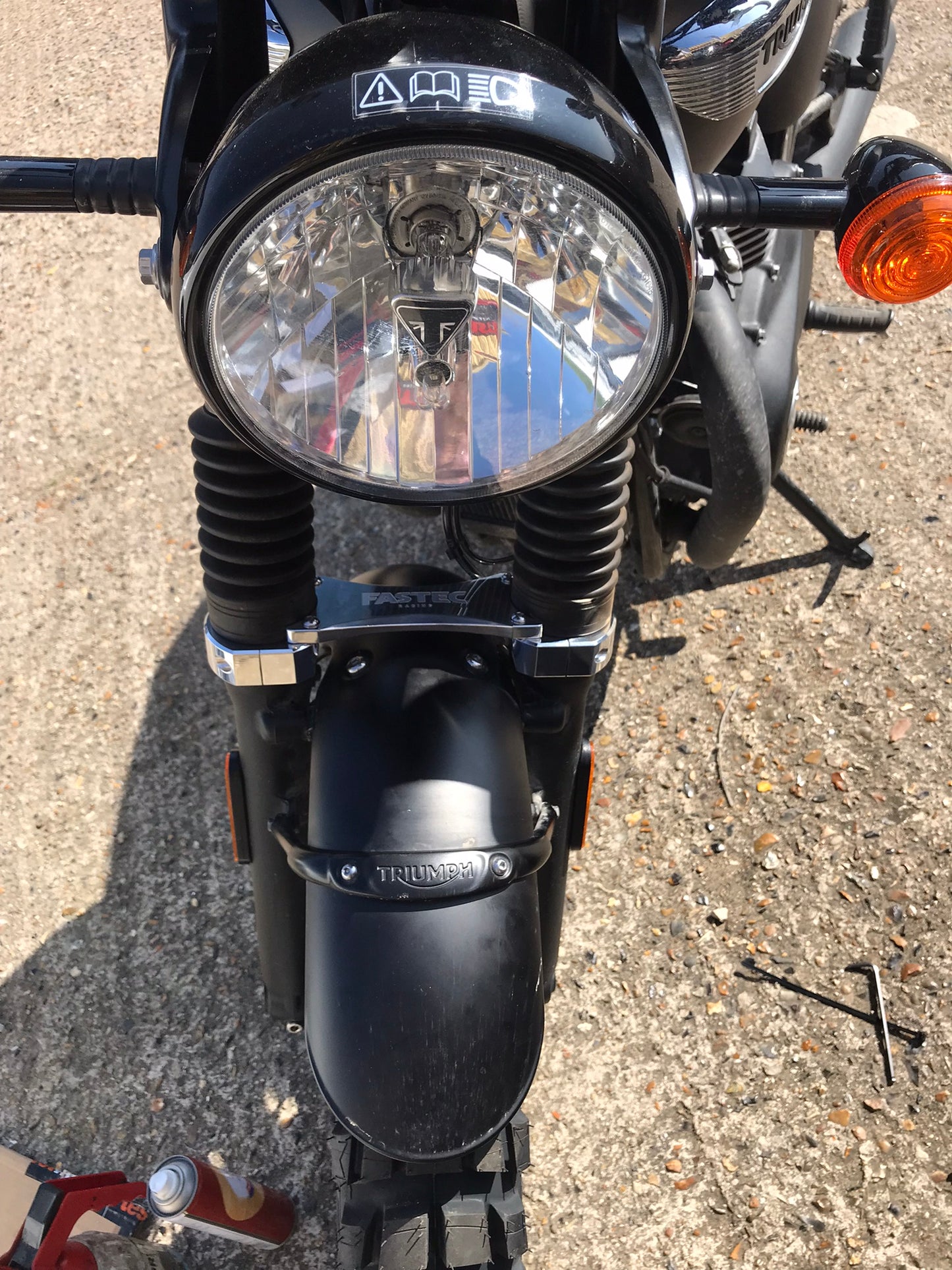 Triumph T100 Fork Brace
